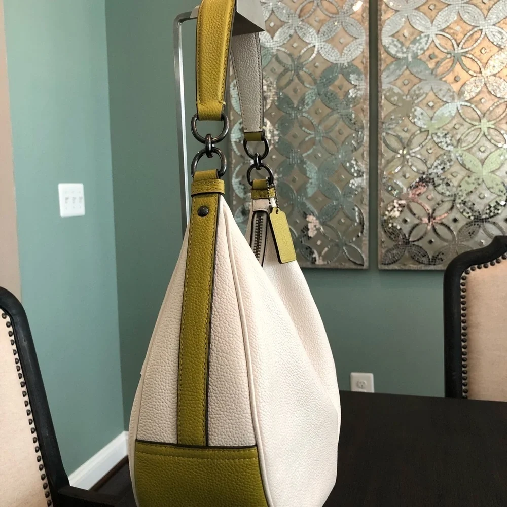 Coach Pebble Leather Harley East West Hobo